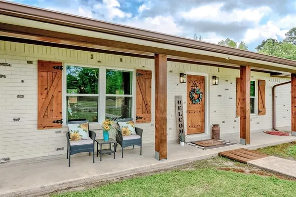 $369,000 | 2363 Twin Oaks Drive, Orange, TX 77630