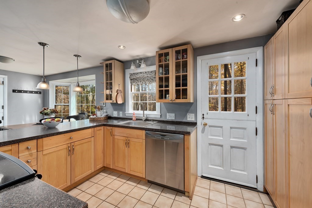 54 Hillside Road Boxford, MA 01921 - Photo 3 of 32