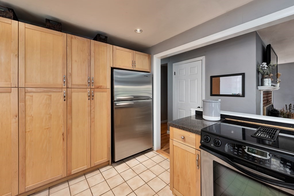 54 Hillside Road Boxford, MA 01921 - Photo 4 of 32