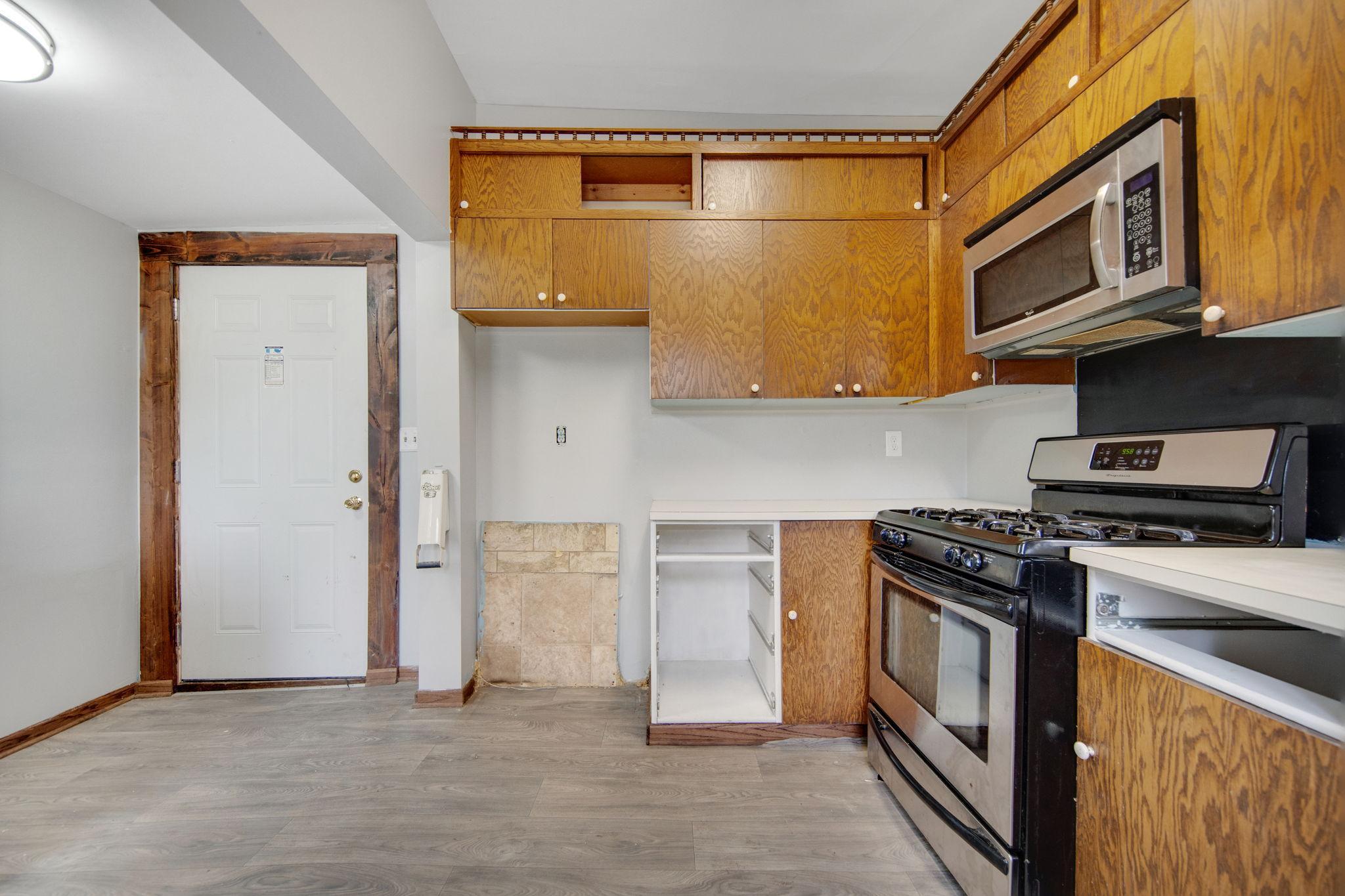 3301 Beard Avenue North Robbinsdale, MN 55422 - Photo 17 of 48