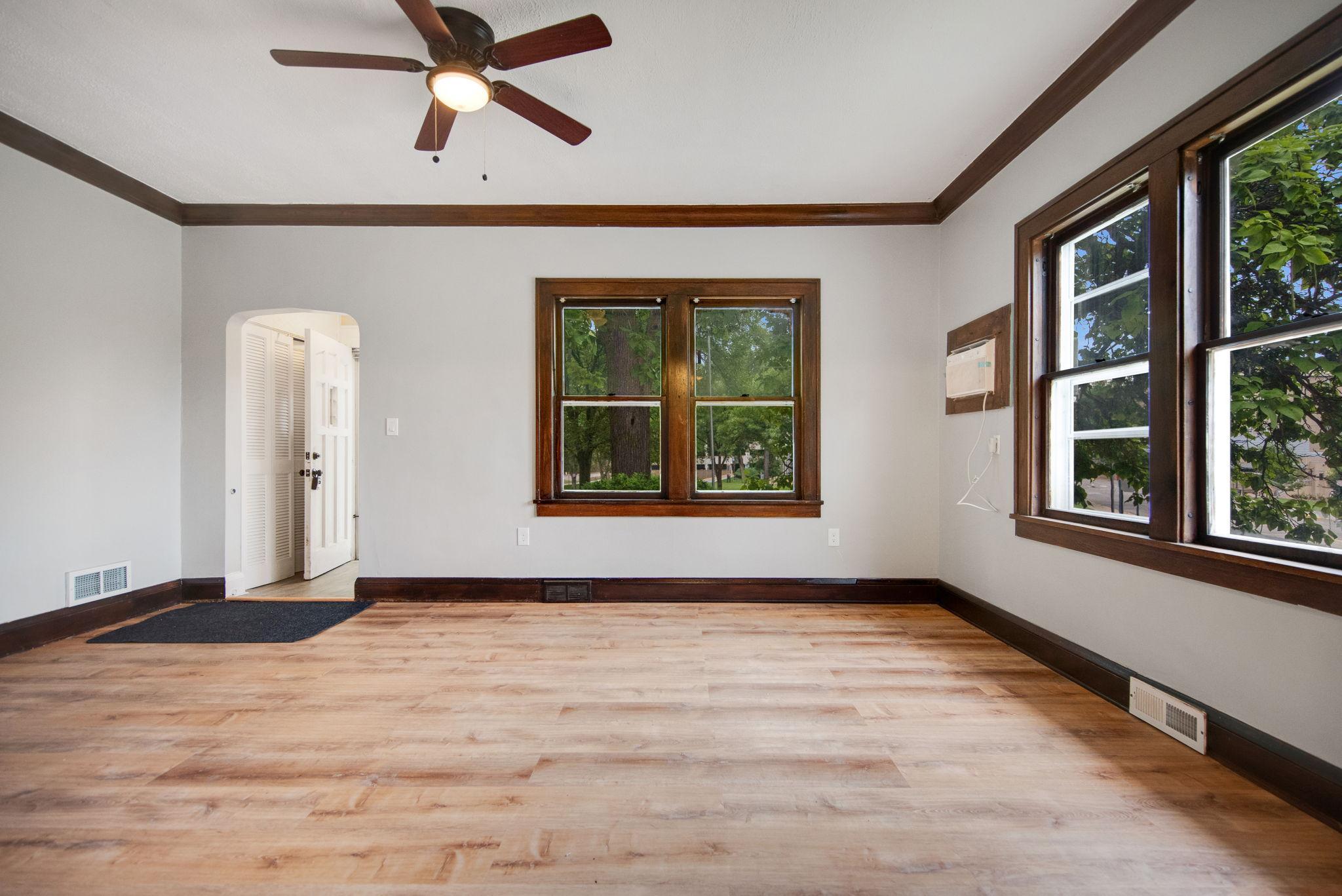 3301 Beard Avenue North Robbinsdale, MN 55422 - Photo 7 of 48