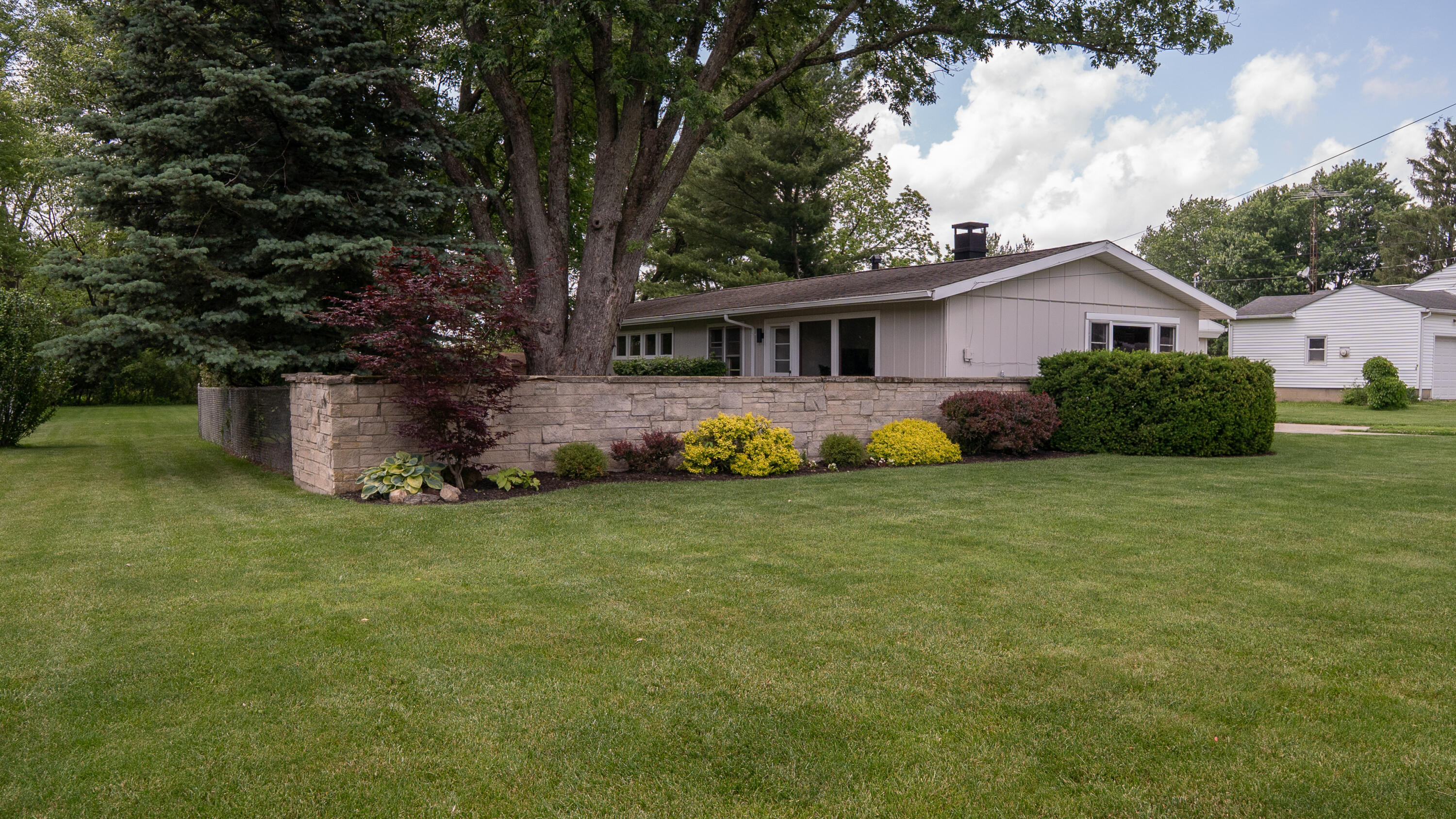 29 Gordon Road Springfield, OH 45504 - Photo 2 of 26 29Gordon-21