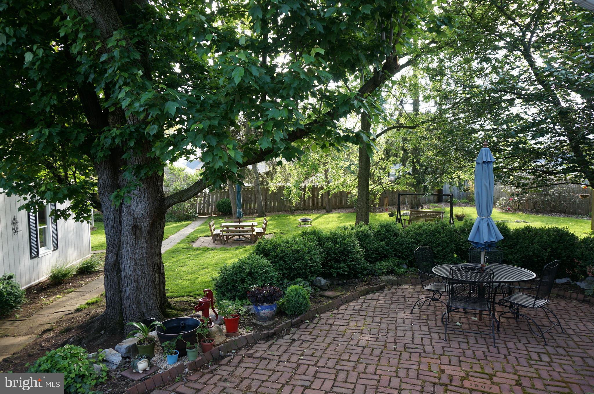 11306 Marbern Road Hagerstown, MD 21740 - Photo 2 of 30 Brick Patio-PARK LIKE Fenced Back Yard