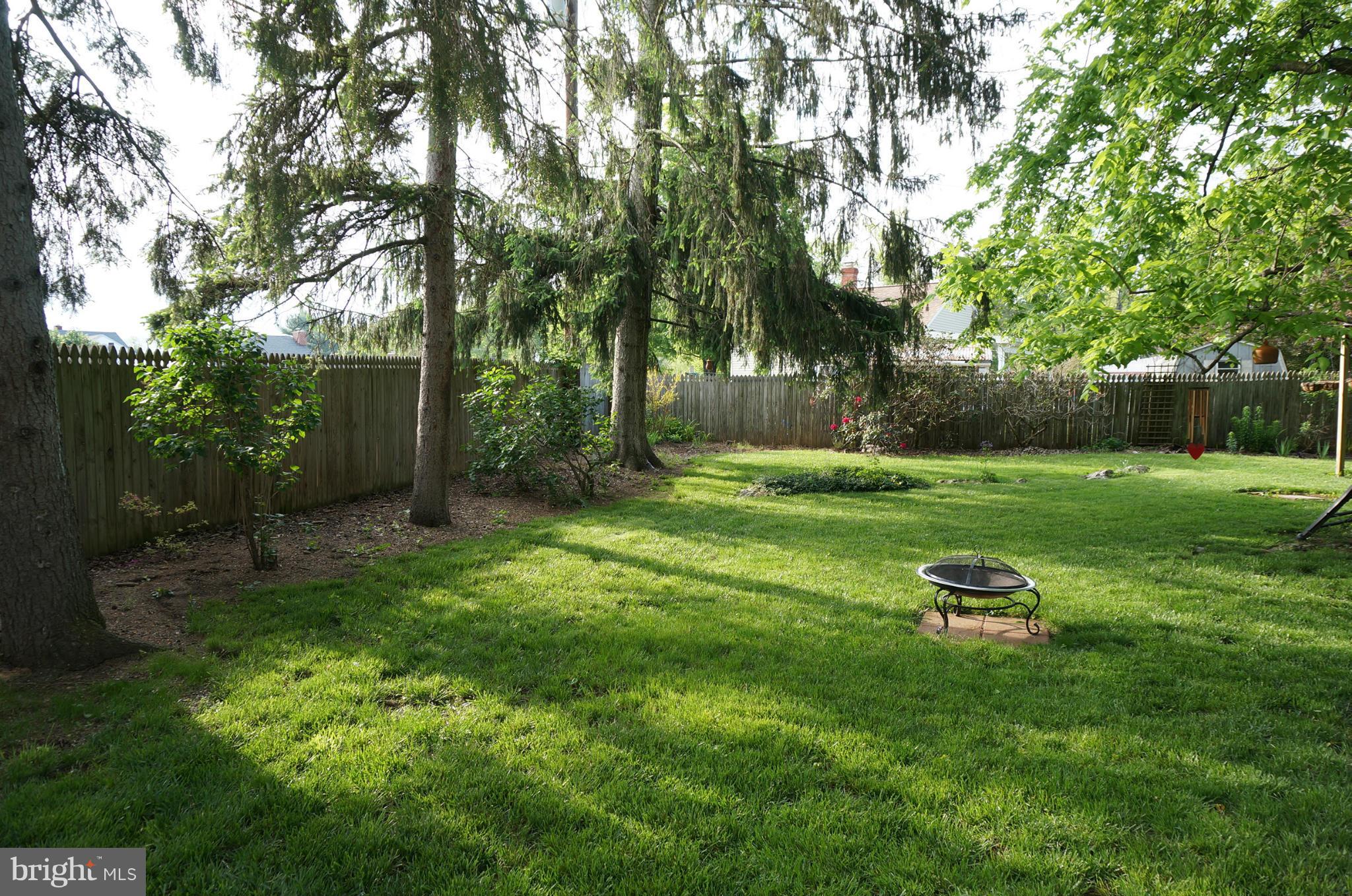 11306 Marbern Road Hagerstown, MD 21740 - Photo 4 of 30 PARK LIKE Setting In Fenced Back Yard!