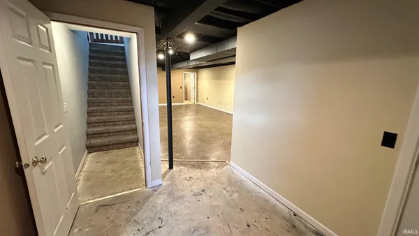 $359,900 | 1312 Red Oak Drive, Goshen, IN 46526