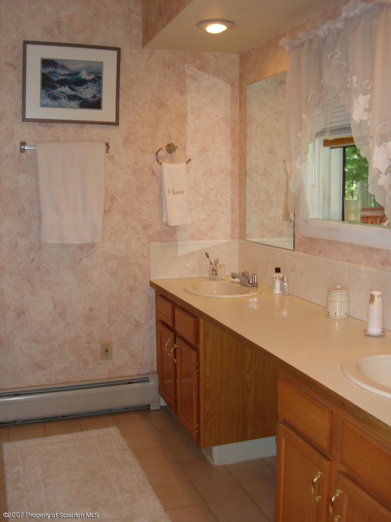 114 Maggies Road Clarks Summit, PA 18411 - Photo 9 of 12 Gallery Image 9