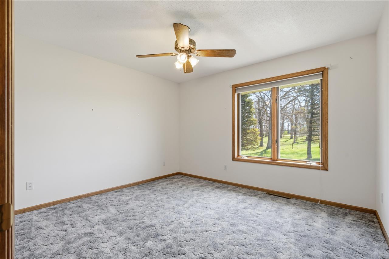 2488 Sugar Bottom Road Northeast Solon, IA 52333 - Photo 21 of 48 Gallery Image 21