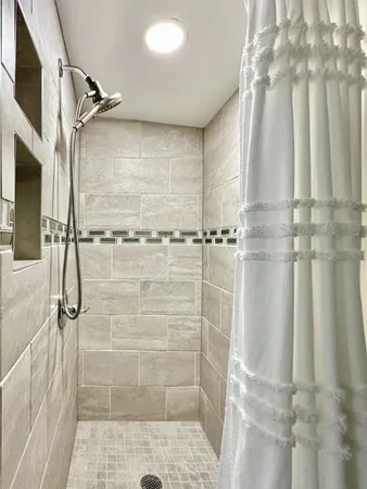 $114,900 | 242 Riverside Drive, Campton, NH 03223