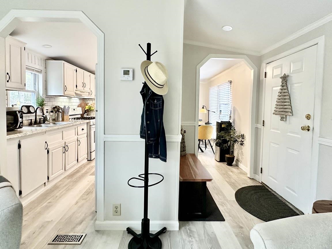 242 Riverside Drive Campton, NH 03223 - Photo 3 of 38