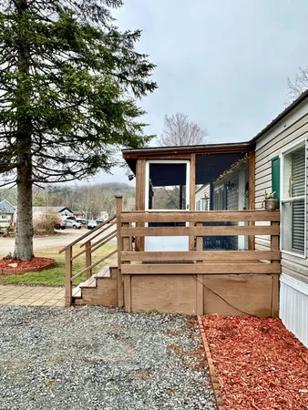 $114,900 | 242 Riverside Drive, Campton, NH 03223