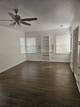 $950 | 2205 25th Street, Unit FRONT, Lubbock, TX 79411