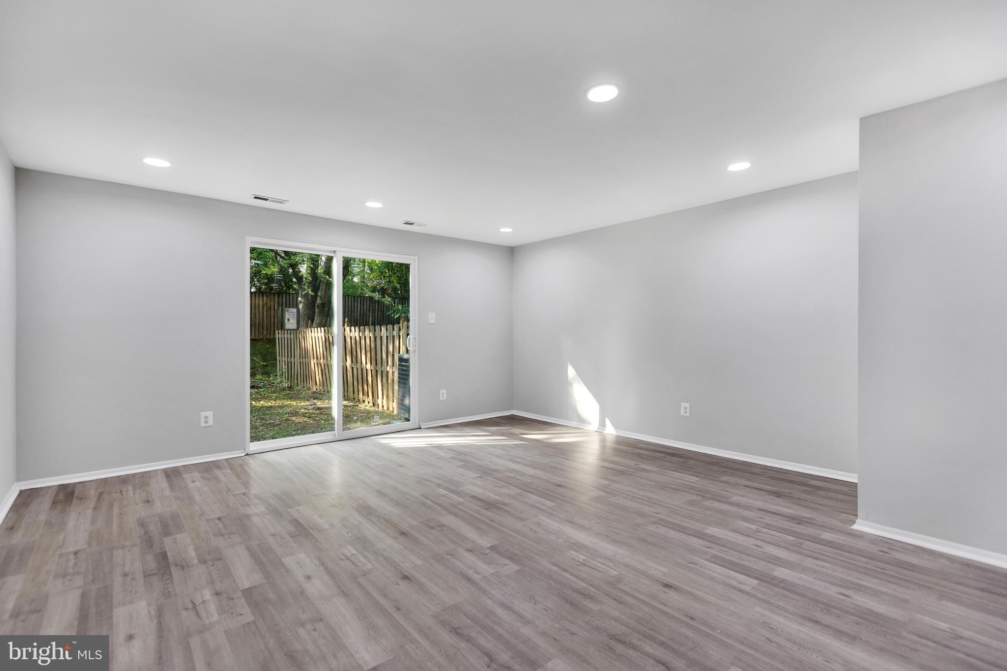 2406 Potterfield Road Baltimore, MD 21244 - Photo 14 of 16