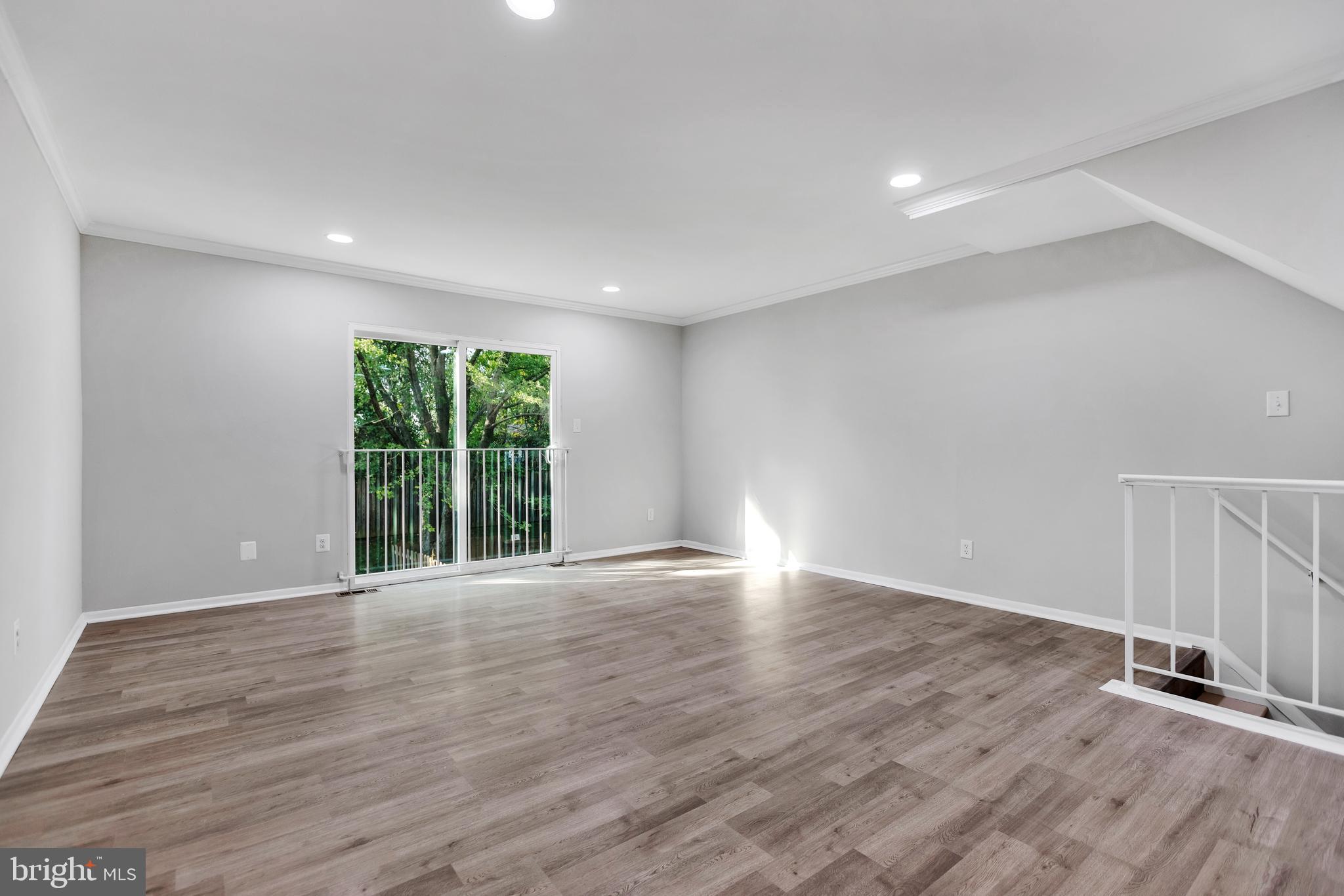 2406 Potterfield Road Baltimore, MD 21244 - Photo 8 of 16