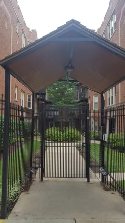 $1,650 | 1657 West Pratt Boulevard, Unit 2B, Chicago, IL 60626