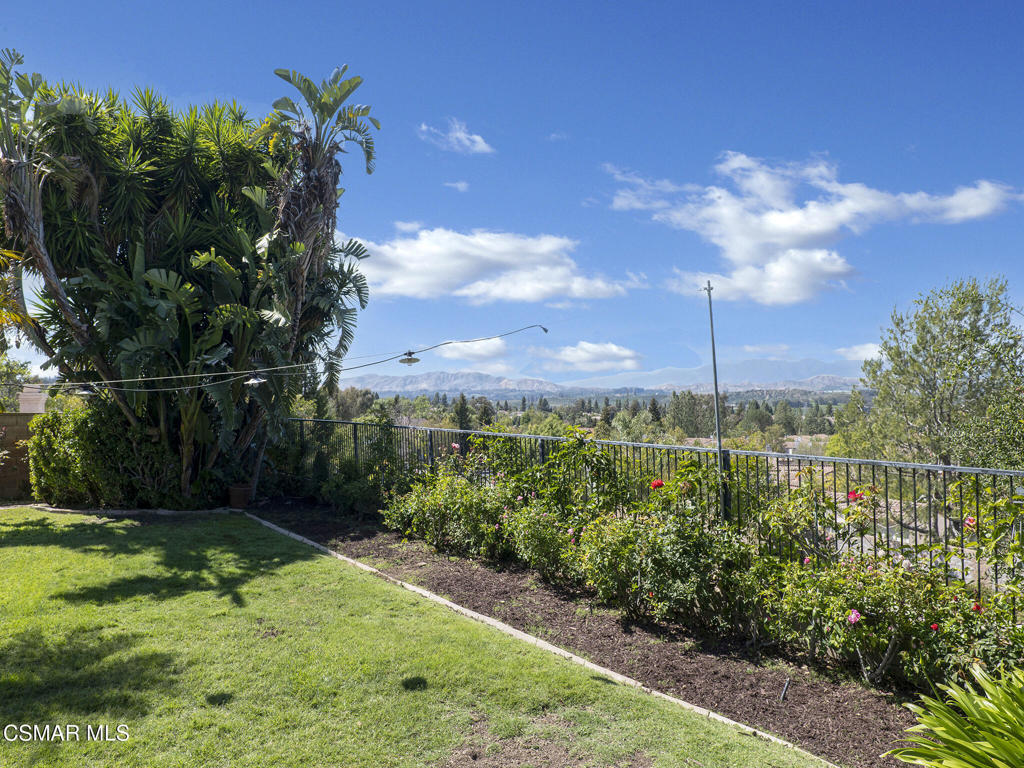 11823 Maple Crest Street Moorpark, CA 93021 - Photo 48 of 55