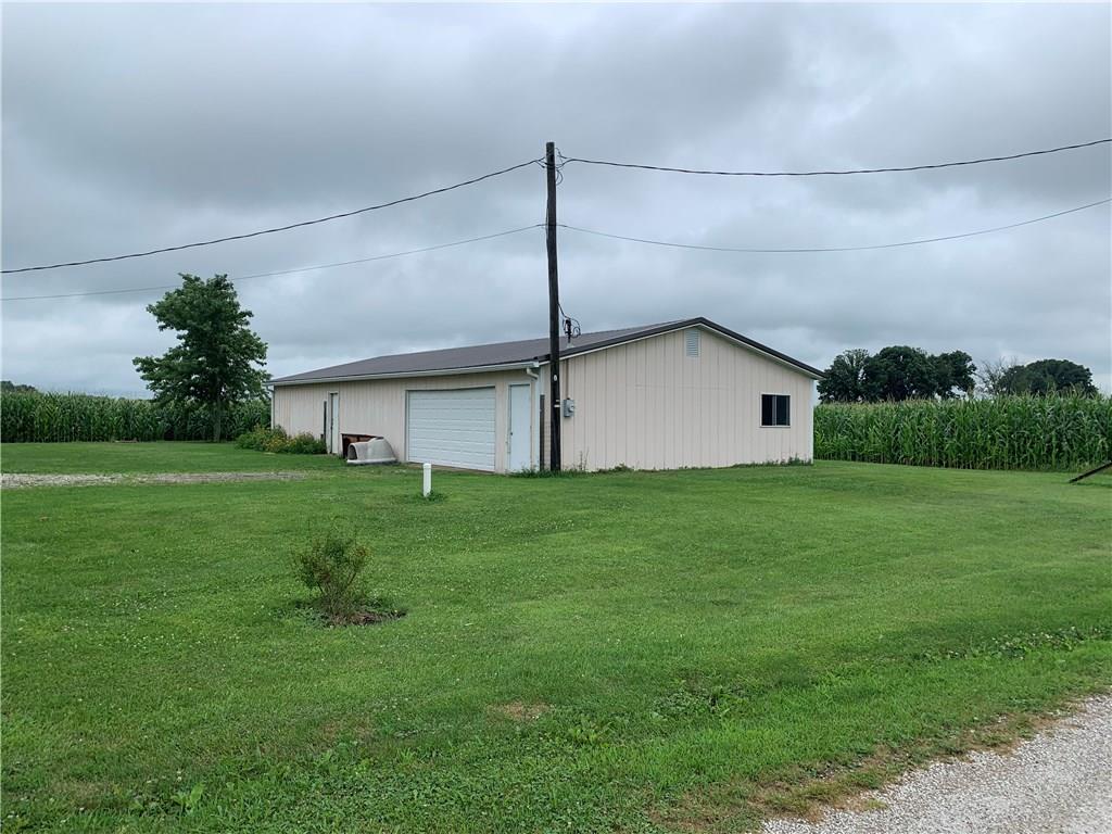 8692 West Wheeler Road Monrovia, IN 46157 - Photo 2 of 37 Gallery Image 2
