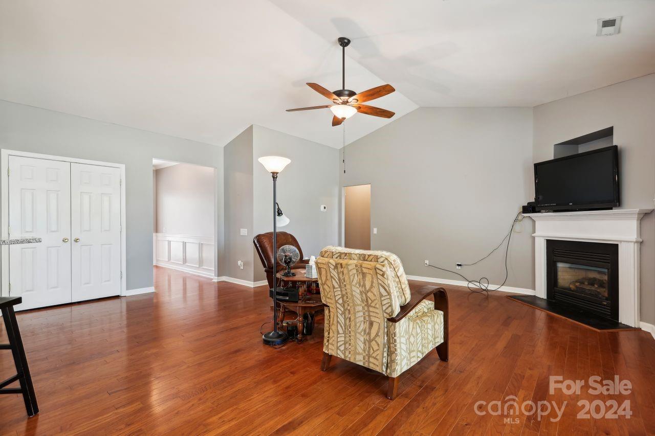 1612 Tate Road Rock Hill, SC 29732 - Photo 5 of 31 Gallery Image 5