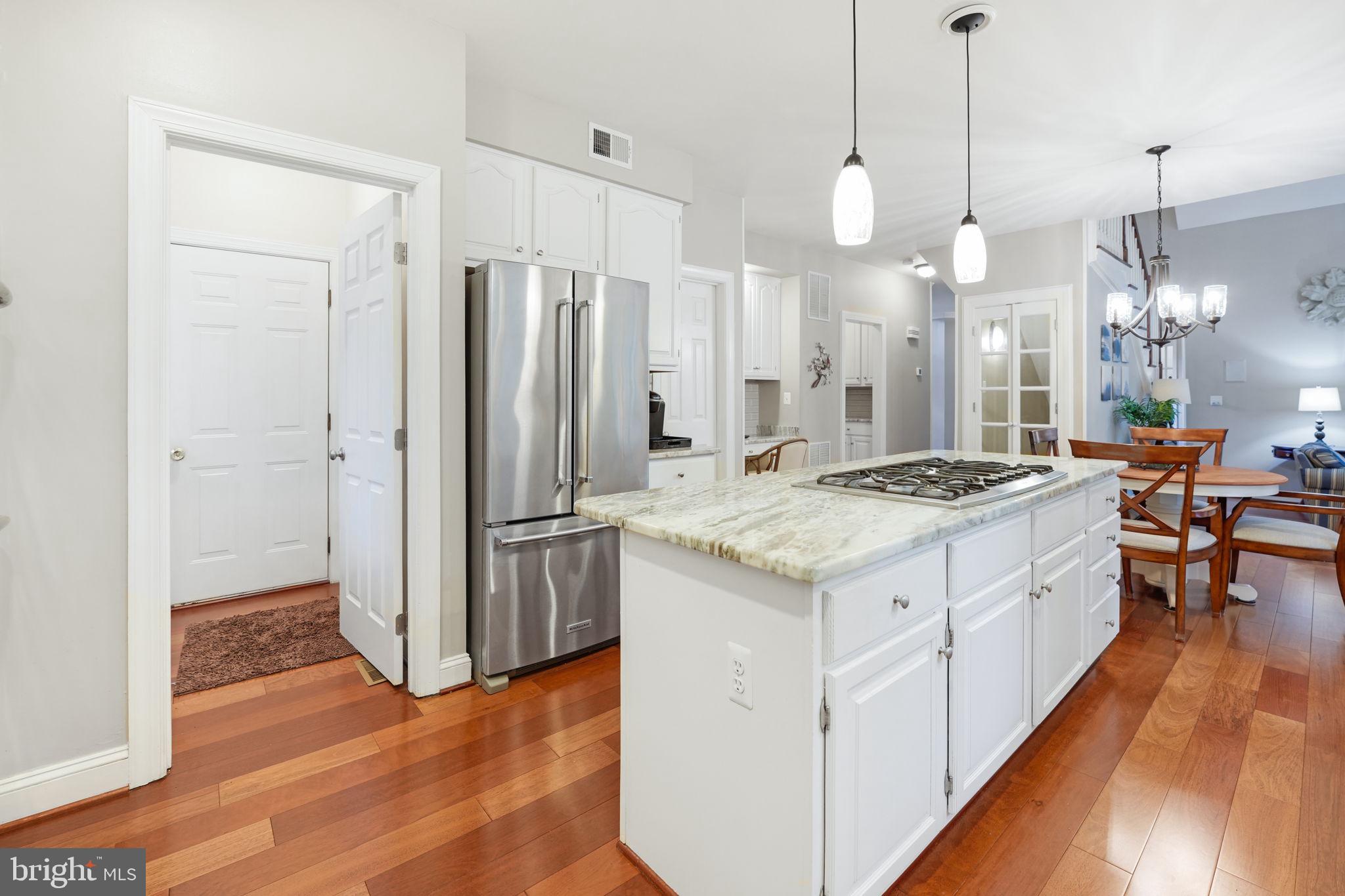 1142 Round Pebble Lane Reston, VA 20194 - Photo 20 of 75 Gallery Image 20