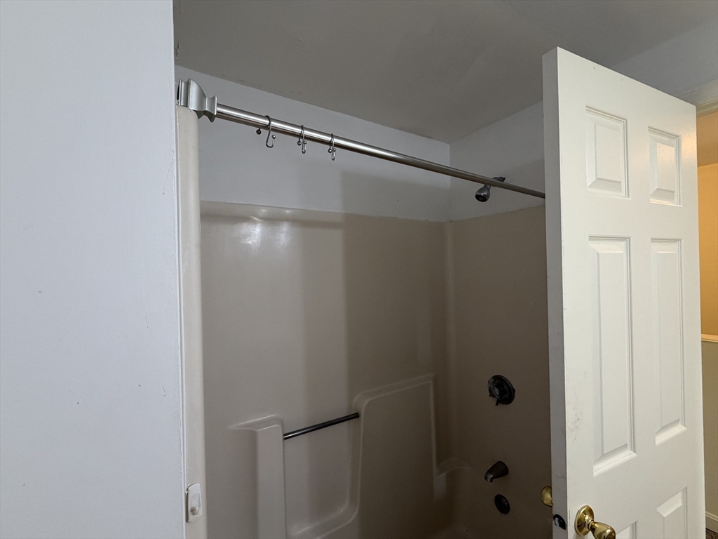 17 Bixby Road, Unit 5 Spencer, MA 01562 - Photo 18 of 26
