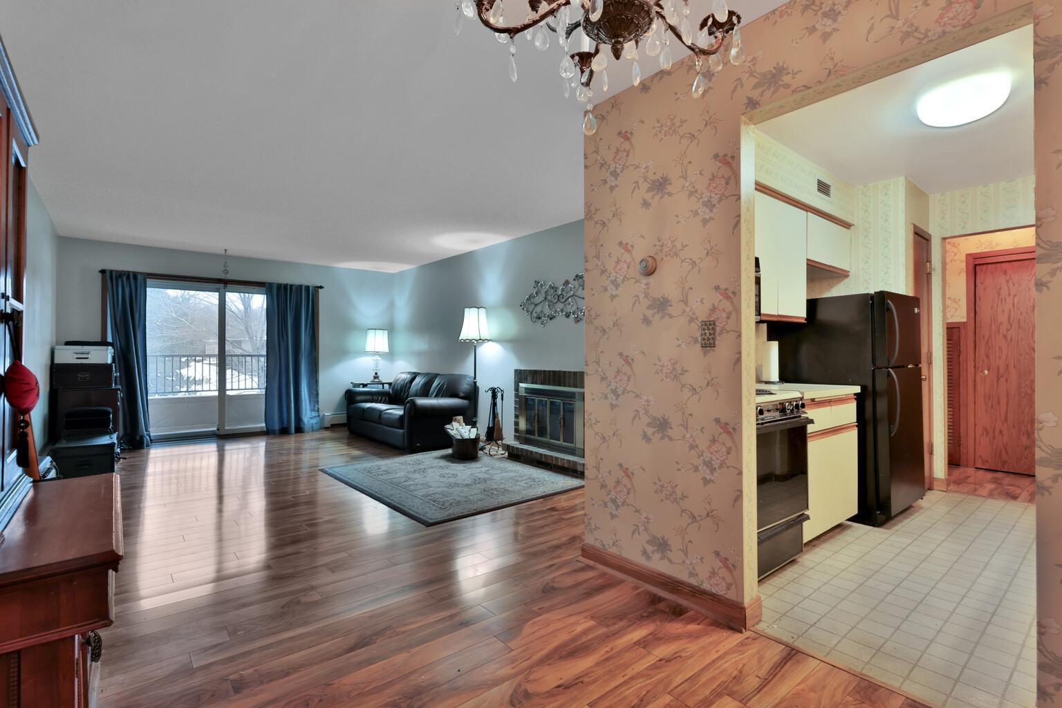 2220 Midland Grove Road, Unit 206 Roseville, MN 55113 - Photo 11 of 33