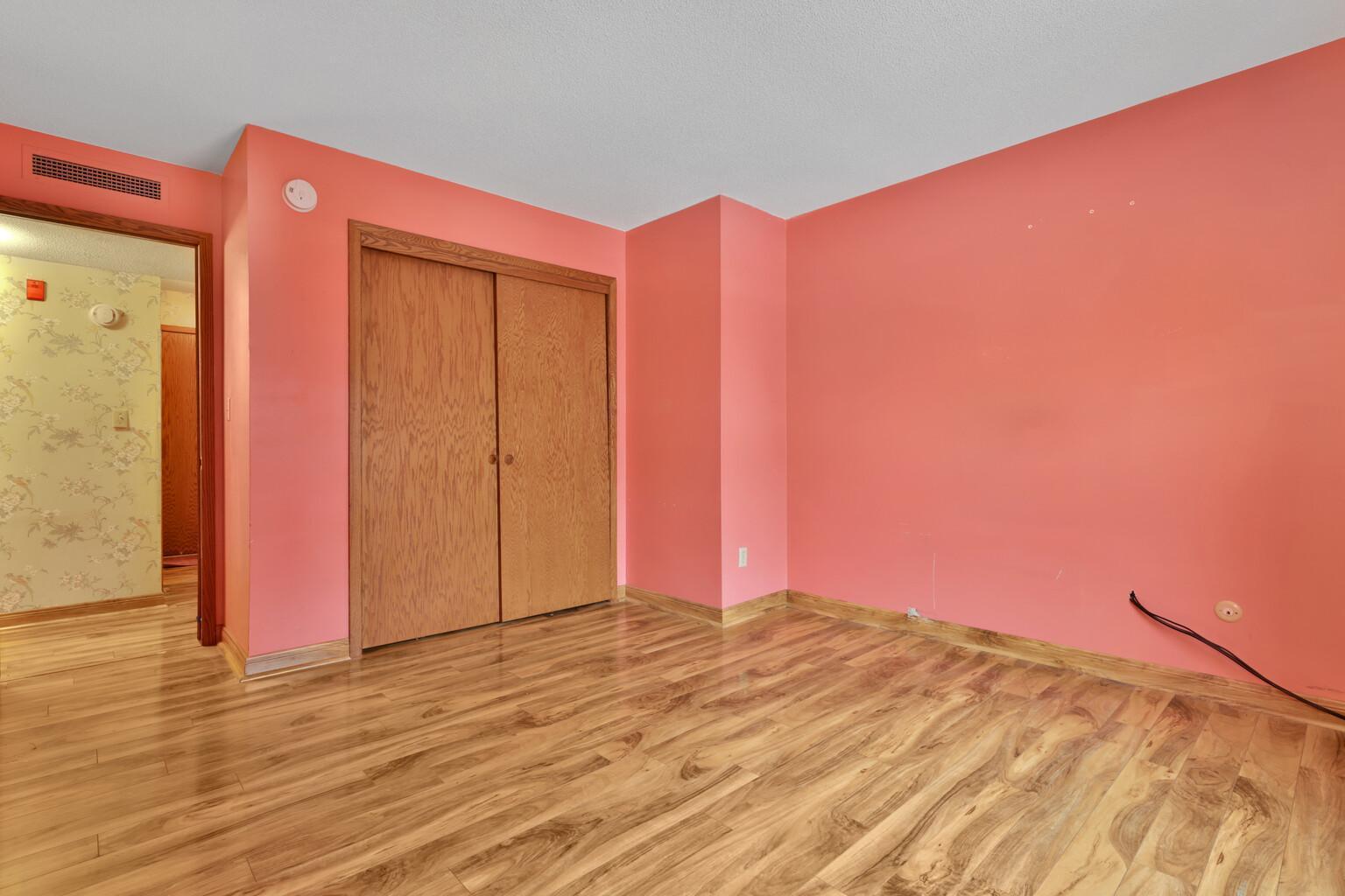 2220 Midland Grove Road, Unit 206 Roseville, MN 55113 - Photo 17 of 33