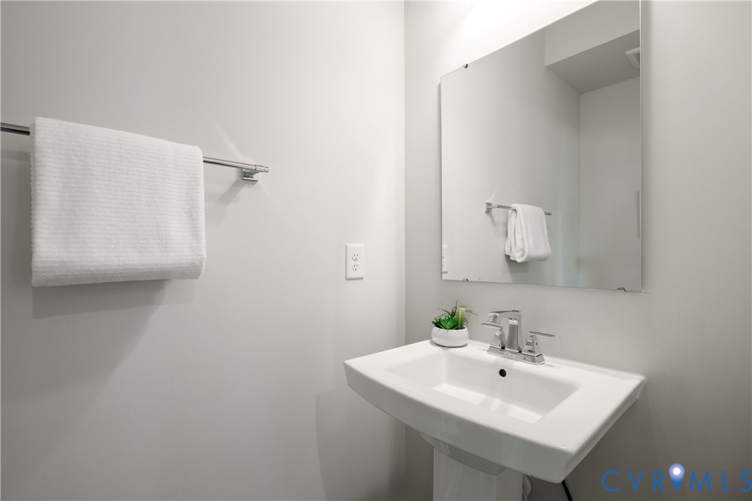 1817 German School Road Richmond, VA 23225 - Photo 19 of 39 First floor half bathroom