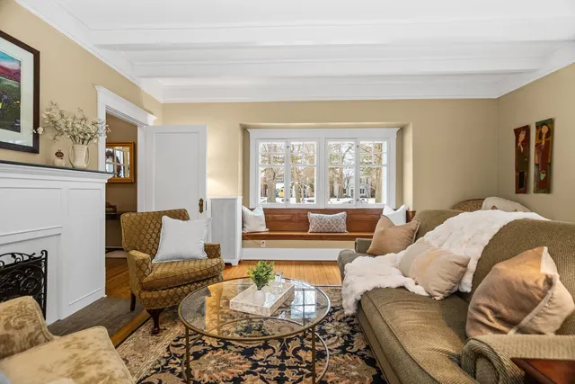 $989,000 | 2731 Park Place, Evanston, IL 60201