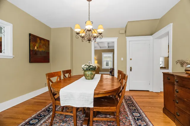 $989,000 | 2731 Park Place, Evanston, IL 60201