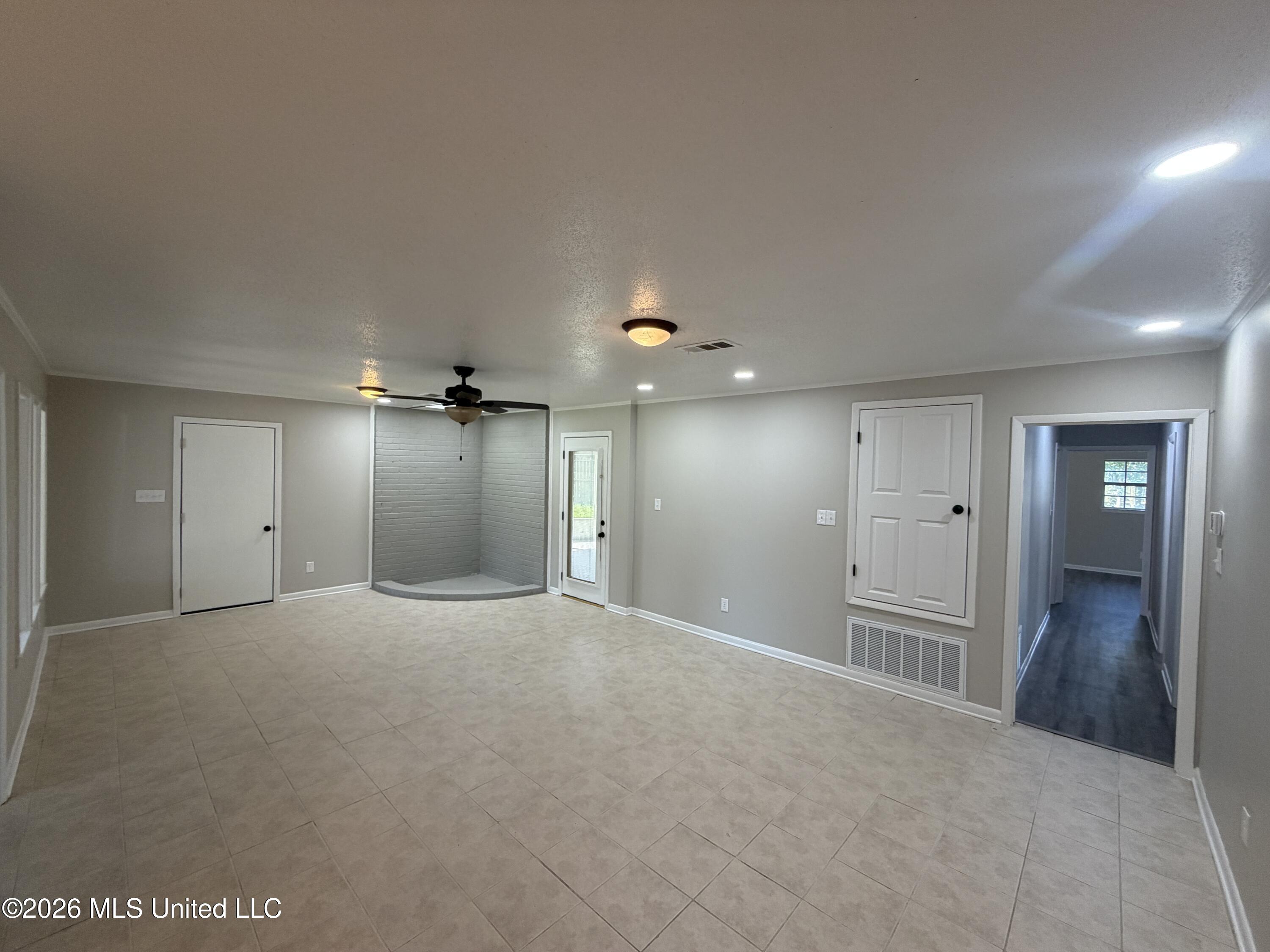 2421 Sunkist Country Club Road Biloxi, MS 39532 - Photo 21 of 36 IMG_2879