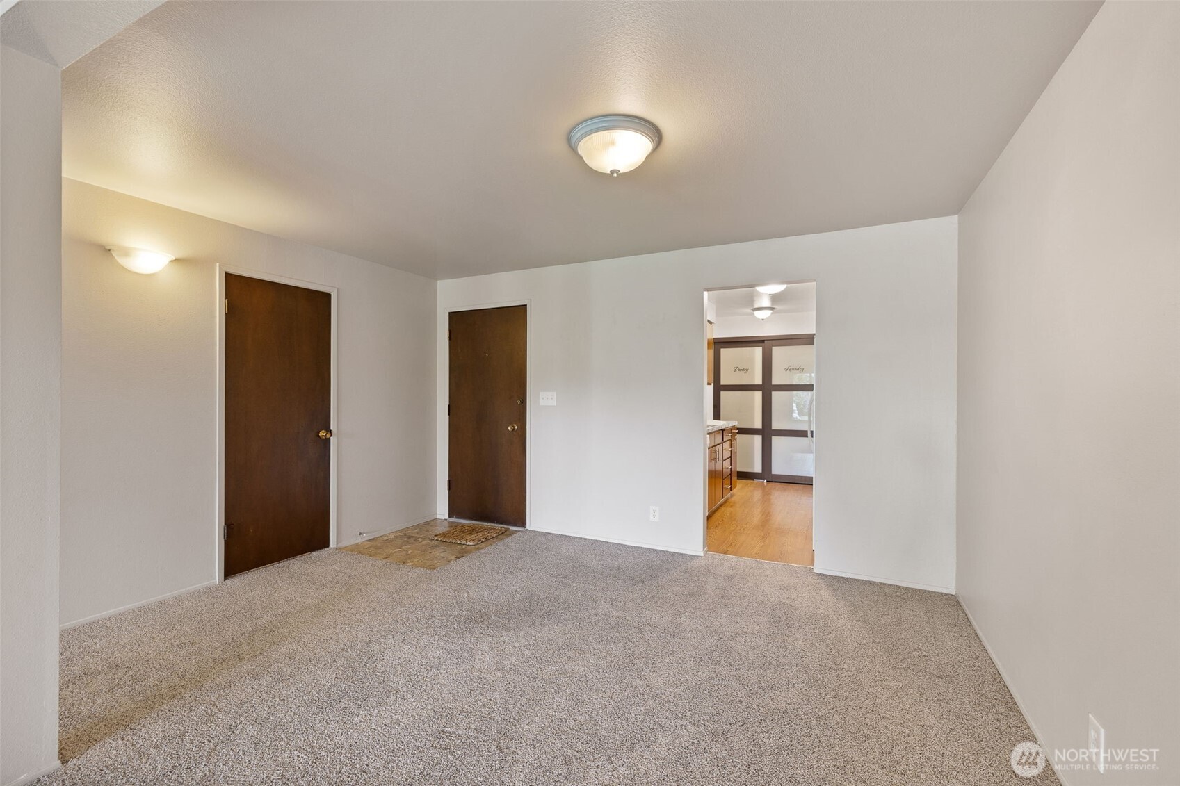 8516 196th Street Southwest, Unit 105 Edmonds, WA 98026 - Photo 5 of 40