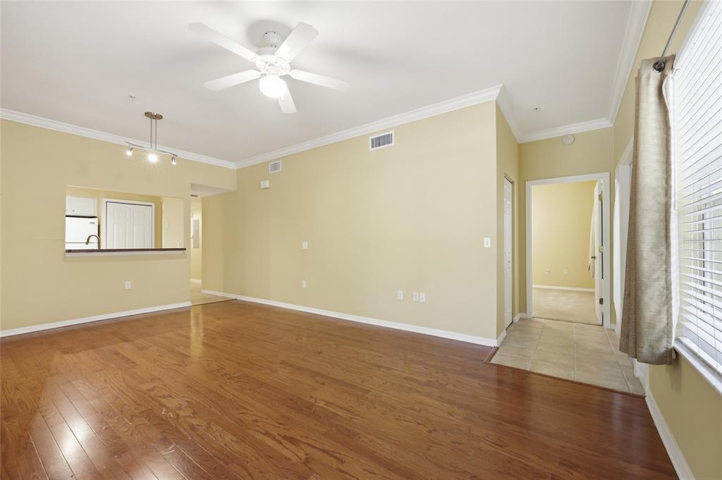 9172 Southwest 52nd Road, Unit 103 Gainesville, FL 32608 - Photo 5 of 31
