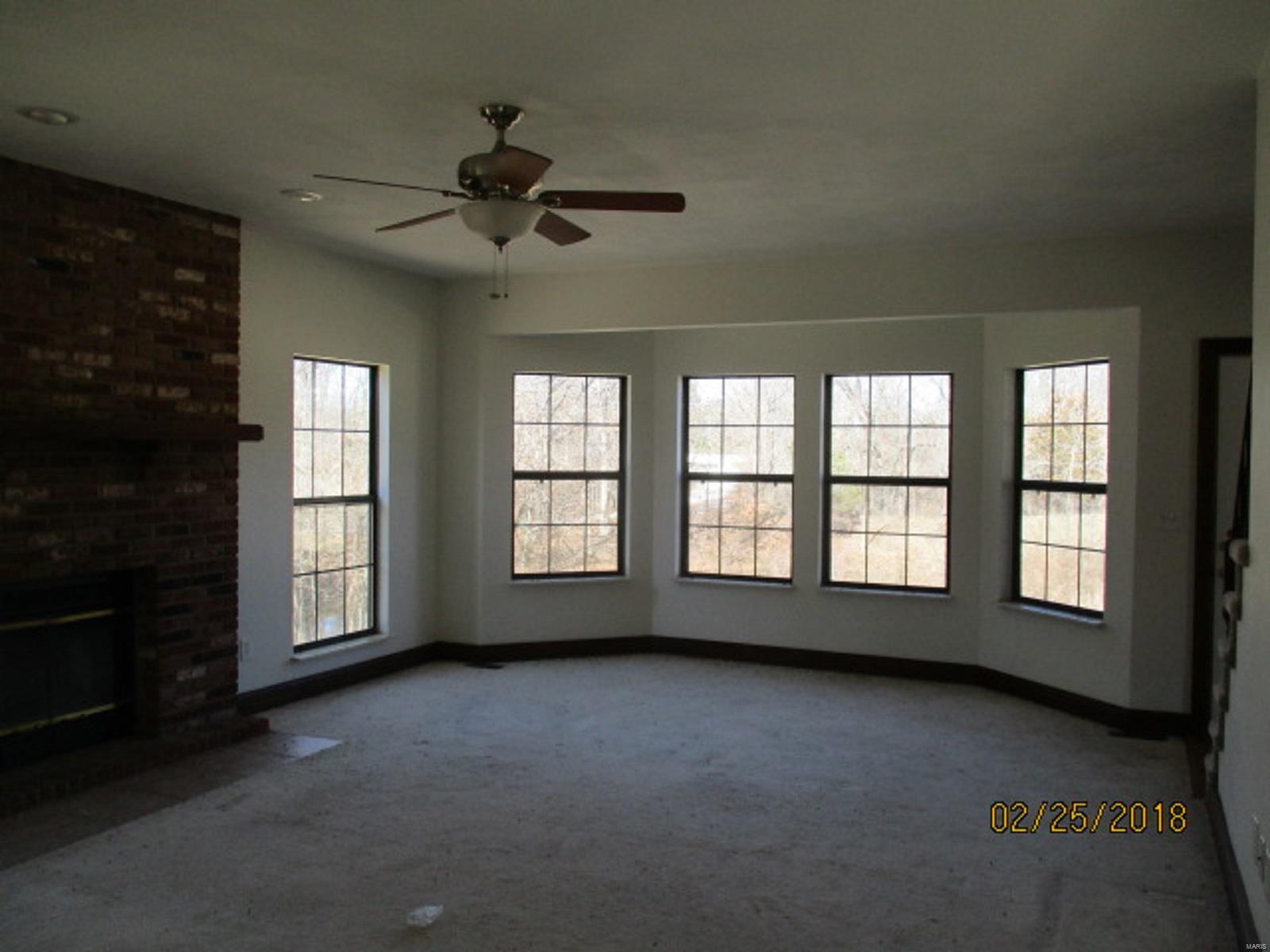 3672 Pleasant View Lane Fults, IL 62244 - Photo 2 of 7 Gallery Image 2