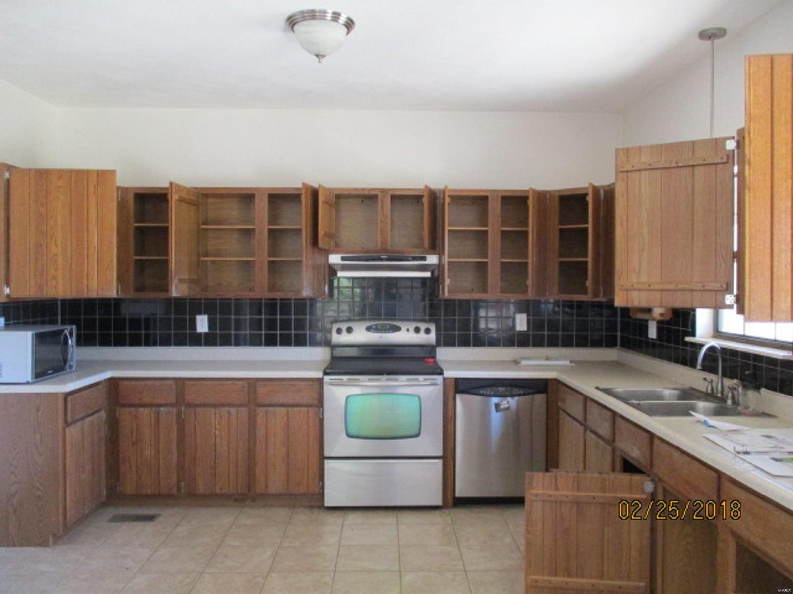 3672 Pleasant View Lane Fults, IL 62244 - Photo 3 of 7 Gallery Image 3