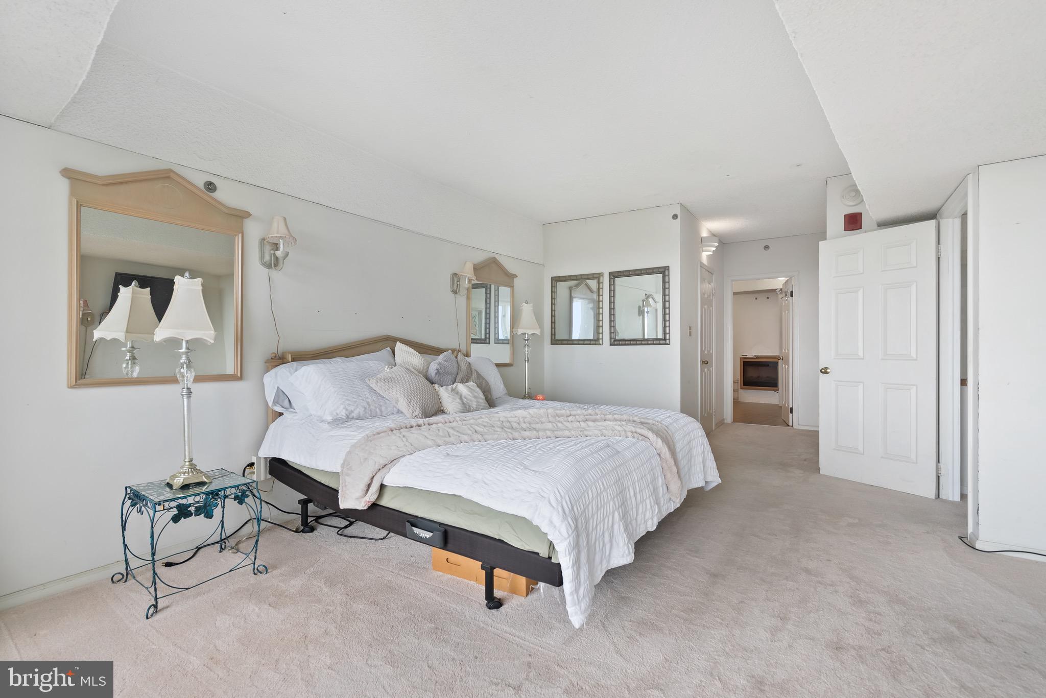 3900 West Ford Road, Unit 23C Philadelphia, PA 19131 - Photo 17 of 28 Primary Bedroom