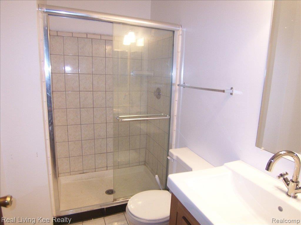 1467 Carriage Lane, Unit 94 Rochester, MI 48306 - Photo 19 of 19 sept 4 09 078