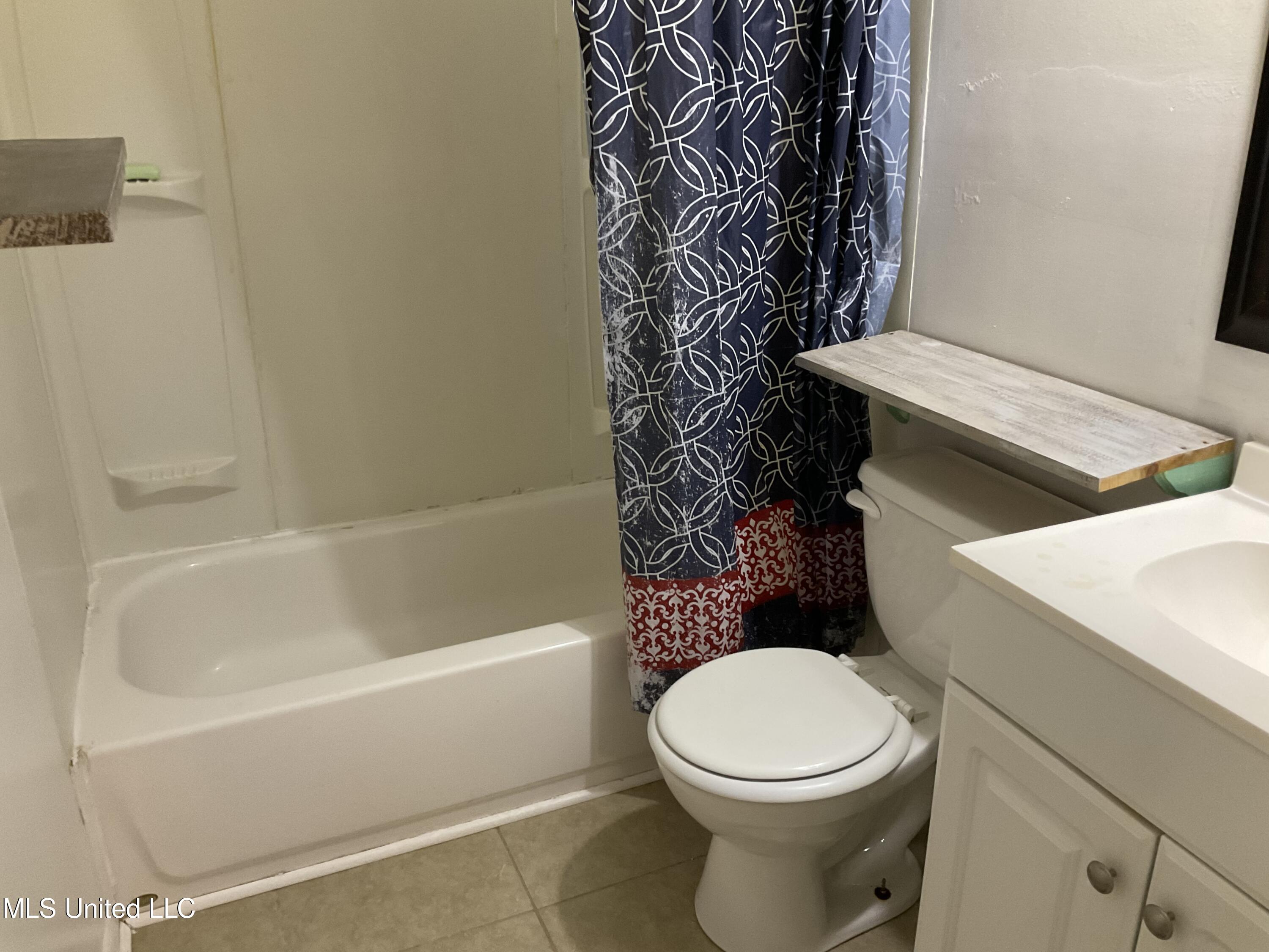 109 McRaven Street Clinton, MS 39056 - Photo 9 of 11 B6B68D74-76DC-44D2-B8D0-328910222CC2