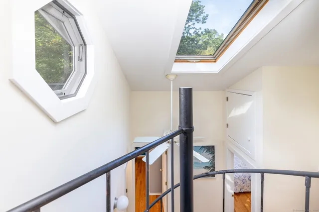 $665,000 | 154 Wilburs Lane, Guilford, CT 06437