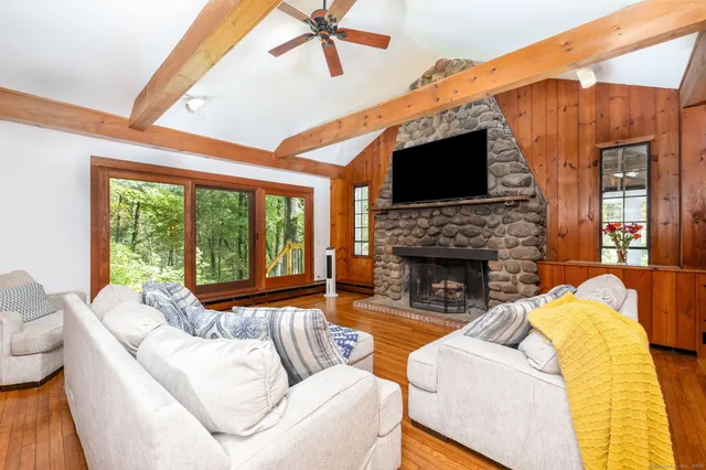 $665,000 | 154 Wilburs Lane, Guilford, CT 06437