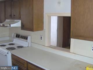 1305 Reed Street Coatesville, PA 19320 - Photo 3 of 6 Gallery Image 3