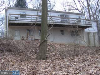 1305 Reed Street Coatesville, PA 19320 - Photo 6 of 6 Gallery Image 6