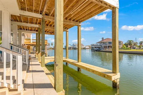 $1,850,000 | 16529 Tampico Way, Jamaica Beach, TX 77554