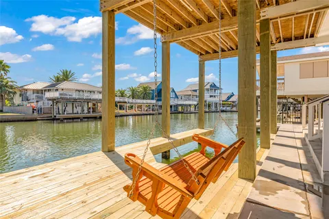 $1,850,000 | 16529 Tampico Way, Jamaica Beach, TX 77554