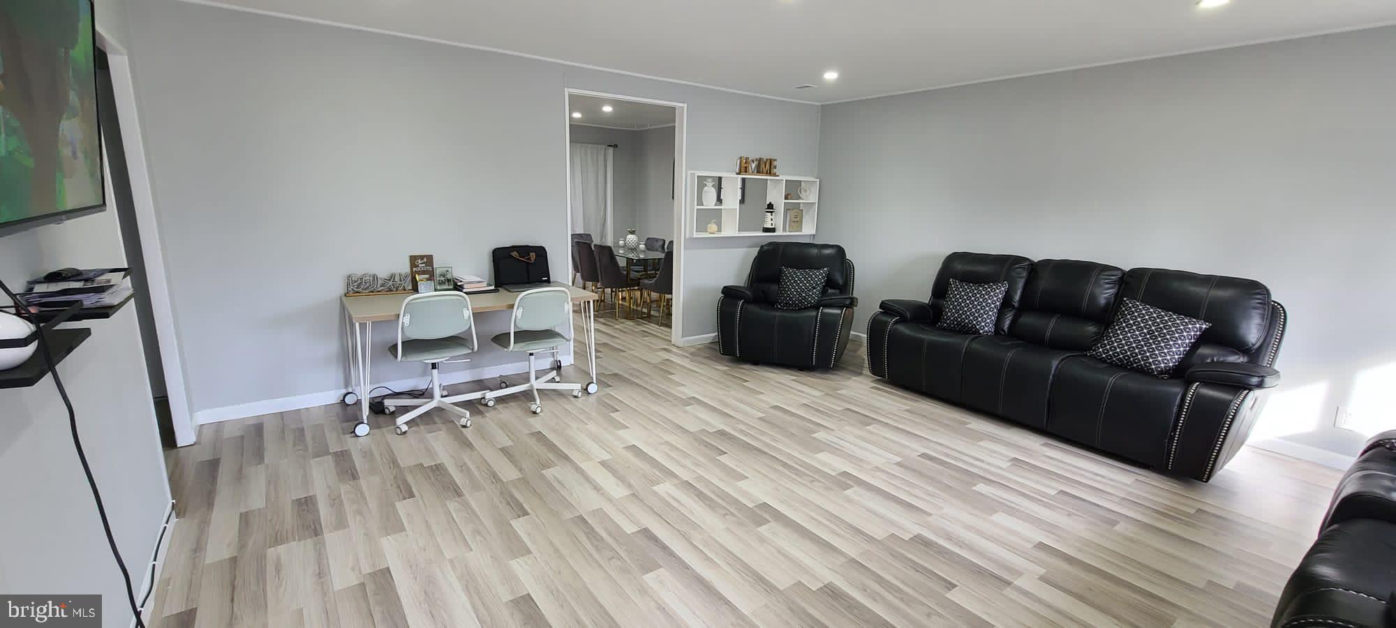 14924 Hydrus Road Silver Spring, MD 20906 - Photo 14 of 41 Gallery Image 14