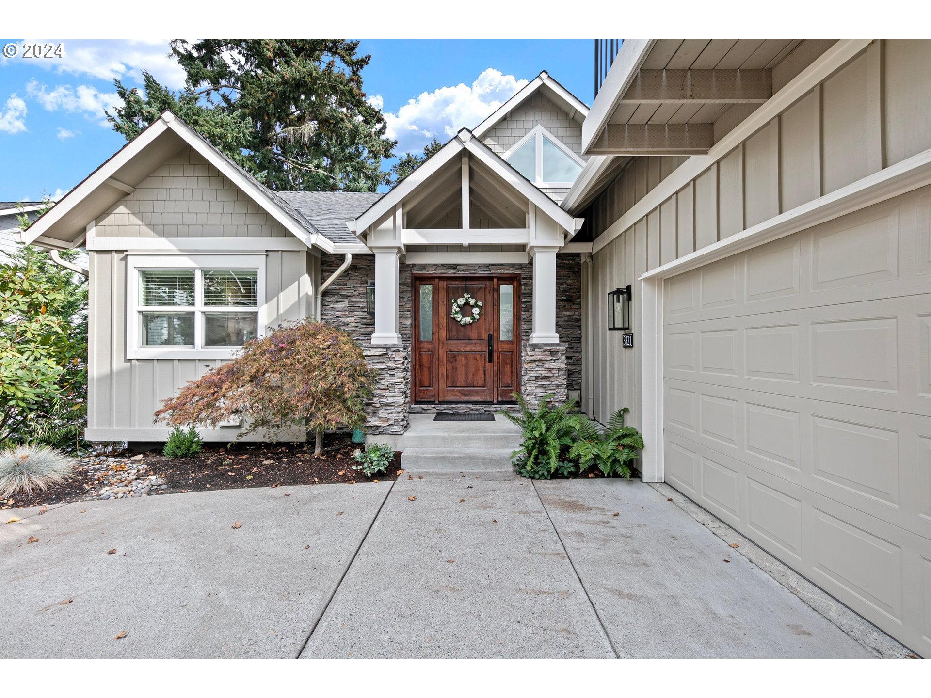 3321 Bentley Avenue Eugene, OR 97405 - Photo 2 of 48 a front view of a house with garden
