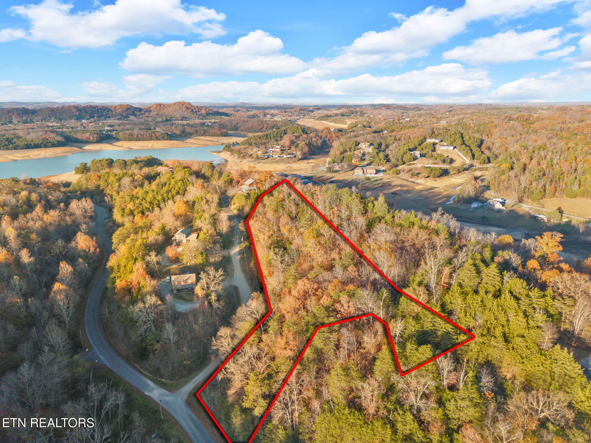 Lot 27 Caywood Road Dandridge, TN 37725 - Photo 2 of 17 21-web-or-mls-lot lines_Lot 27 Caywood D