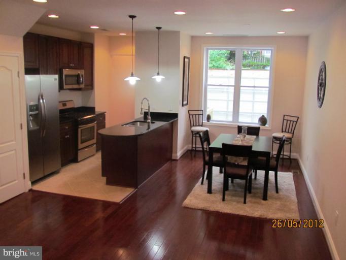 417 Columbia Road Northwest Washington, DC 20001 - Photo 12 of 24 Interior (General)
