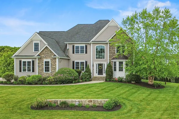 $1,495,000 | 14 Amber Drive, Wrentham, MA 02093