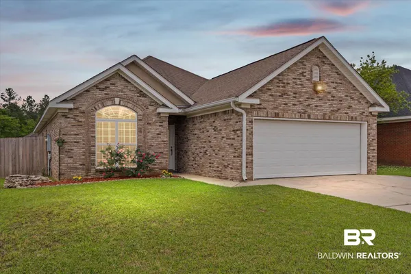 $292,000 | 1003 Weatherby Street South, Saraland, AL 36571