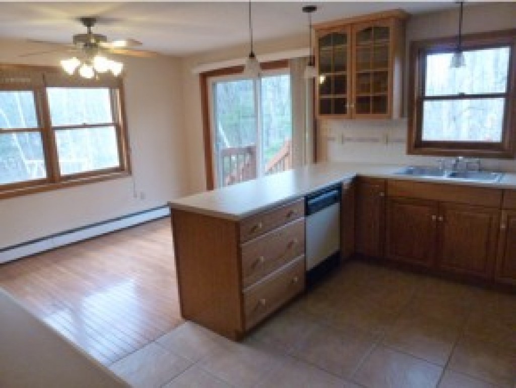 8 Al Street, Unit L Derry, NH 03038 - Photo 5 of 12 Gallery Image 5