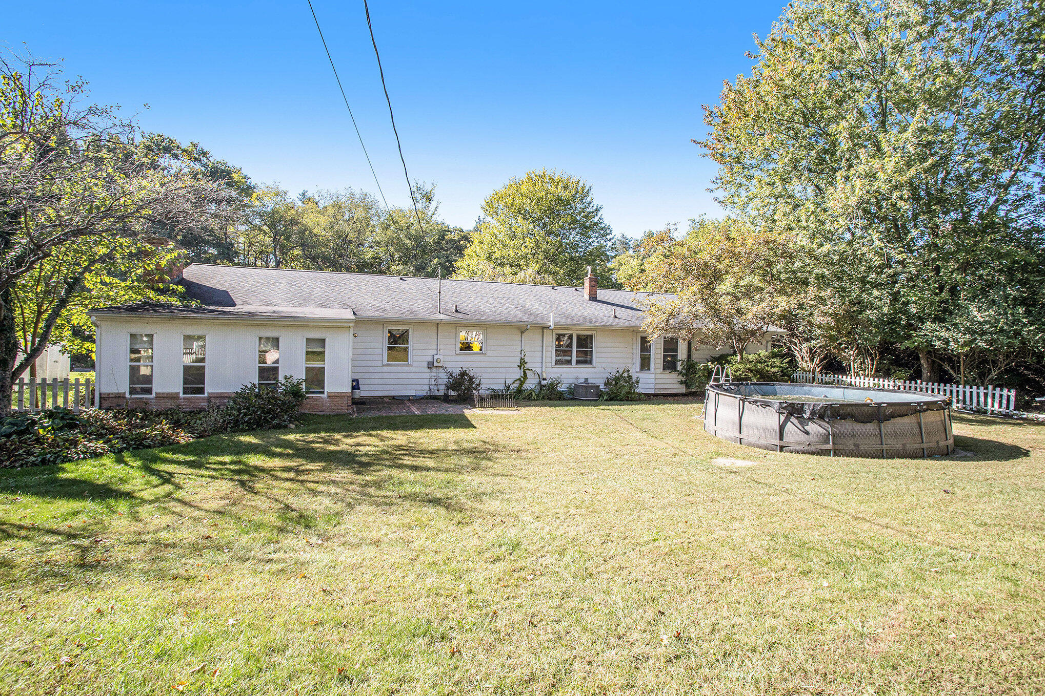 5345 Squires Manor Road Jackson, MI 49201 - Photo 39 of 46 039_5345_squires_manor_rd_jackson_mi_492